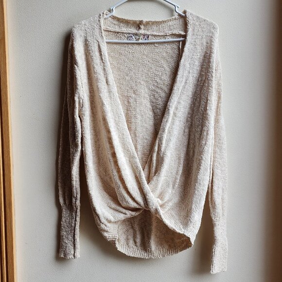 Pink Republic Cream Deep V-Neck Crossover Sweater Size Medium - Picture 8 of 16